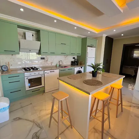 Mios Villa
